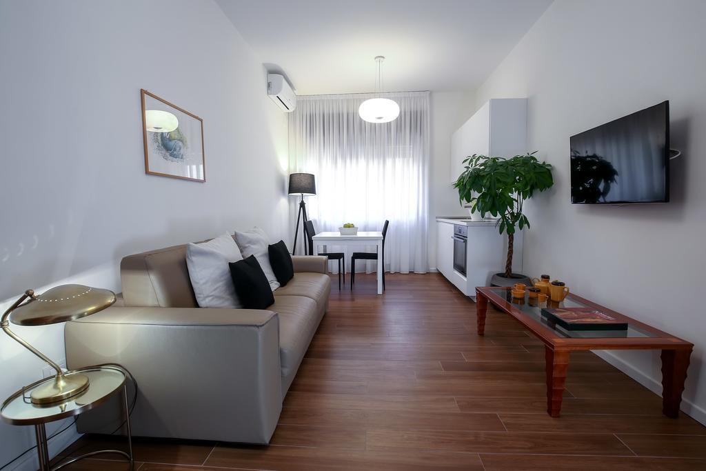 Starhost - Golden Apartments 萨莱诺 外观 照片